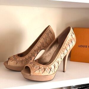 BCBGeneration Aaliyah peep-toe Heels platform pump nude sandstone leathersize 8